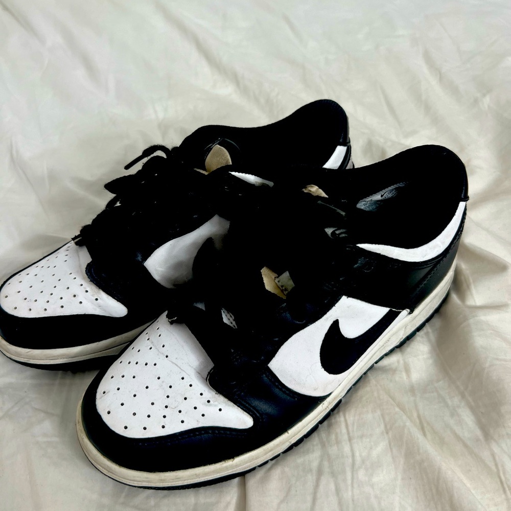 Nike Panda Dunks